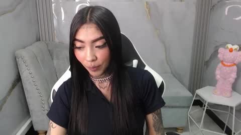 Snapshot of ashley_blum_v chatting on 10-14-25, 08:09 ashley_blum_v online show from 10-14-25, 08:09