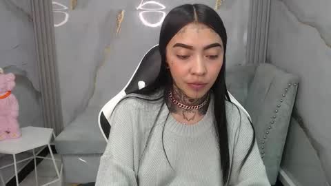 Snapshot of ashley_blum_v chatting on 11-04-25, 08:19 ashley_blum_v online show from 11-04-25, 08:19