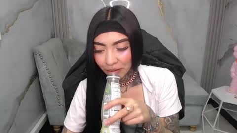 Snapshot of ashley_blum_v chatting on 12-13-25, 08:58 ashley_blum_v online show from 12-13-25, 08:58