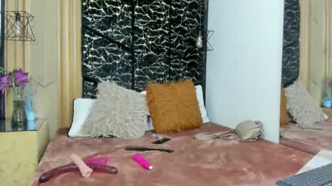 Ashley Damss online show from 04-07-26, 04:35