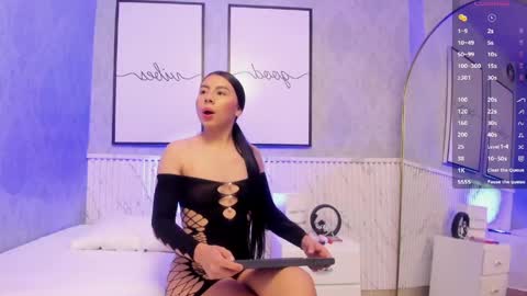 Snapshot of ashley_lee4u chatting on 05-13-26, 12:52 ASHLEY online show from 05-13-26, 12:52