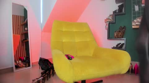 ashley_leon_ online show from 03-29-26, 01:00