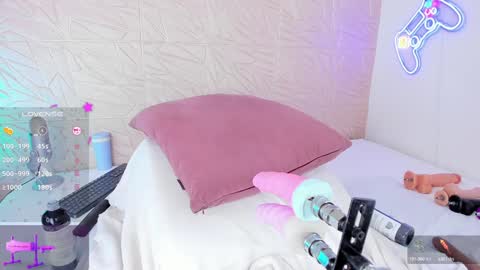 Snapshot of ashley_nicoll chatting on 01-07-25, 04:27 Ashley online show from 01-07-25, 04:27