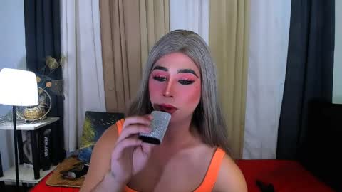 Snapshot of ashley_slutty chatting on 04-21-26, 06:12 ashley online show from 04-21-26, 06:12