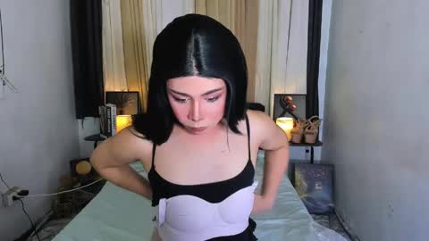 Snapshot of ashley_slutty chatting on 06-05-26, 02:01 ashley online show from 06-05-26, 02:01