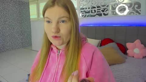 AshleyJonse online show from 02-02-26, 06:01