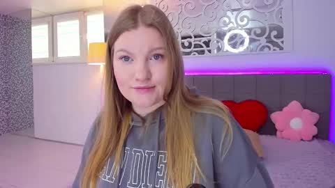 AshleyJonse online show from 03-22-26, 06:17