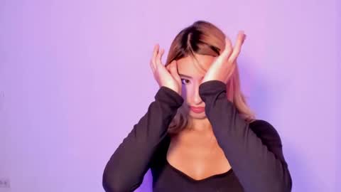 Snapshot of ashleyroys_111 chatting on 10-13-25, 02:28 dahiana online show from 10-13-25, 02:28