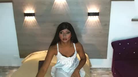 ashleysofiathenison online show from 06-21-26, 01:46