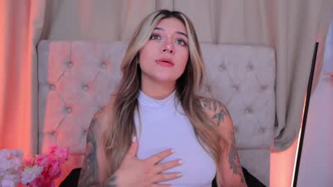 Snapshot of ashleyvalirya chatting on 12-29-24, 03:54 Ashley Lauren online show from 12-29-24, 03:54