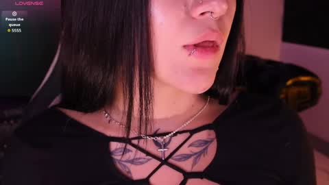 Ashley Lauren online show from 04-16-26, 09:39