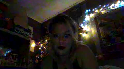 ashlie694 online show from 11-01-25, 12:12