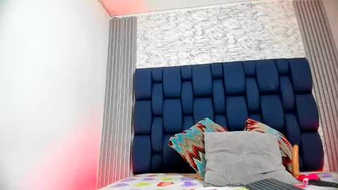 ashlybenison online show from 02-14-25, 04:58