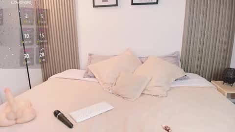    online show from 02-05-26, 02:16