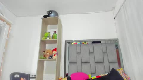 Ashley online show from 02-28-25, 04:21