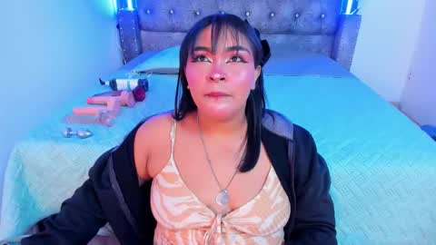 ashlye_rose0 online show from 11-08-25, 12:27