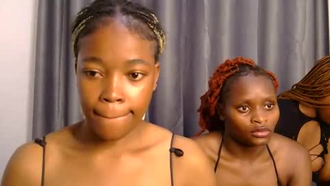 Snapshot of ashrine_ chatting on 06-07-26, 04:33 ashrine online show from 06-07-26, 04:33