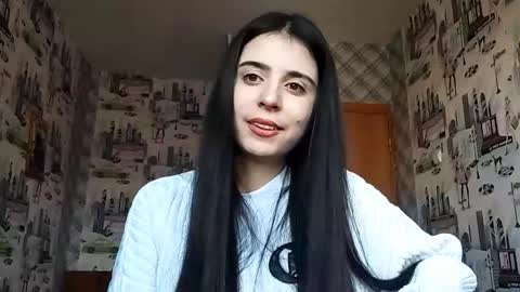 Lina online show from 11-29-25, 12:24