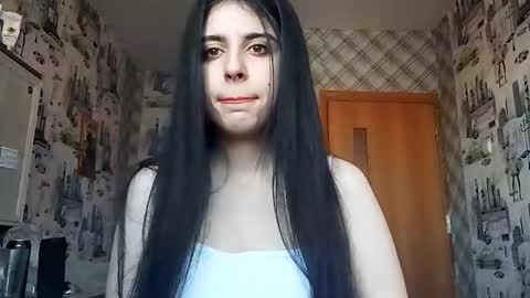 Lina online show from 12-15-25, 12:37