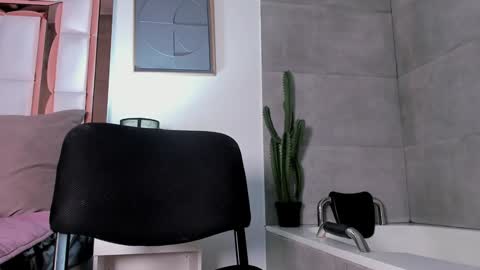 PAO   online show from 01-17-25, 06:36