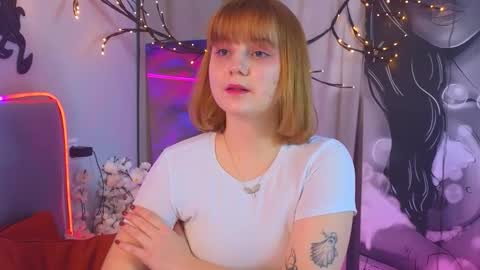 Snapshot of asiabritney chatting on 11-29-25, 08:50 britney online show from 11-29-25, 08:50