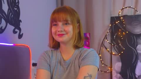 Snapshot of asiabritney chatting on 11-30-25, 07:56 britney online show from 11-30-25, 07:56