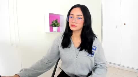 Camila online show from 01-03-25, 01:03