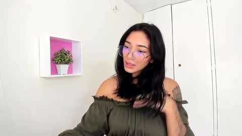 Camila online show from 01-22-25, 12:49