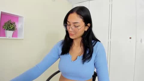 Camila online show from 01-30-25, 01:10