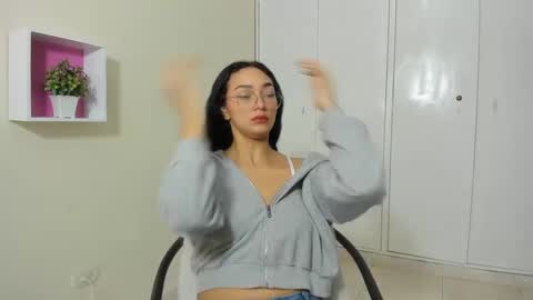 Camila online show from 03-12-25, 12:47