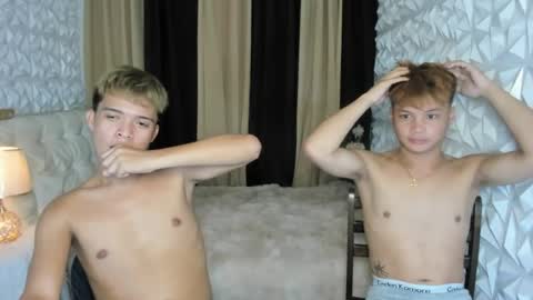 Snapshot of asian_blakefoster chatting on 06-18-26, 01:17 asian_blakefoster online show from 06-18-26, 01:17