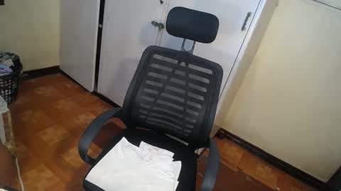 Snapshot of asian_bunnyx69 chatting on 02-25-25, 09:57 Asia online show from 02-25-25, 09:57