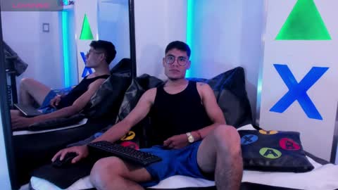 Snapshot of asian_ferverx chatting on 06-01-26, 10:22 asian_ferverx online show from 06-01-26, 10:22