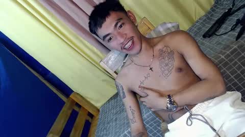 Snapshot of asian_kimxxx chatting on 02-08-25, 10:19 don online show from 02-08-25, 10:19