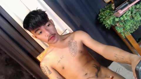 Snapshot of asian_kimxxx chatting on 09-25-25, 12:25 don online show from 09-25-25, 12:25