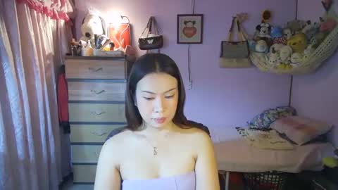 Snapshot of asian_llory chatting on 03-18-26, 02:04 asian_llory online show from 03-18-26, 02:04