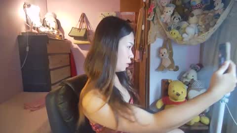 Snapshot of asian_llory chatting on 03-28-26, 02:33 asian_llory online show from 03-28-26, 02:33