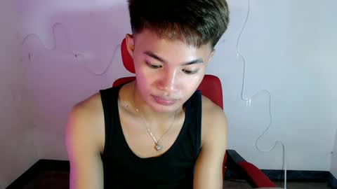 Snapshot of asian_lover05 chatting on 06-21-26, 04:31 asian_lover05 online show from 06-21-26, 04:31