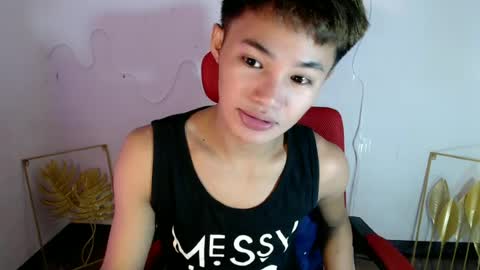 Snapshot of asian_lover05 chatting on 06-29-26, 04:07 asian_lover05 online show from 06-29-26, 04:07