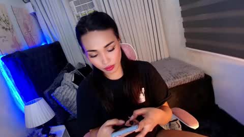Snapshot of asian_luci chatting on 10-10-25, 02:16 LUCI BABE online show from 10-10-25, 02:16