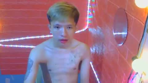 Snapshot of asian_macky chatting on 02-15-26, 02:14 asian_macky online show from 02-15-26, 02:14