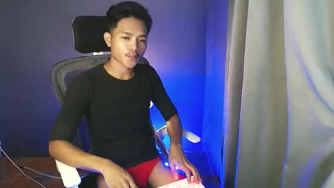 Snapshot of asian_mjxx chatting on 06-07-26, 11:36 cCALL ME MJ online show from 06-07-26, 11:36