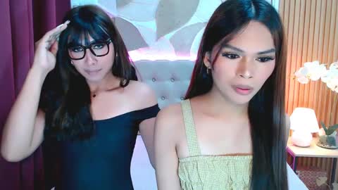 Snapshot of asian_mooreen chatting on 04-25-26, 11:02 mooreen online show from 04-25-26, 11:02