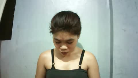 Snapshot of asian_novielyn19xxx chatting on 05-16-26, 10:47 asian_novielyn19xxx online show from 05-16-26, 10:47