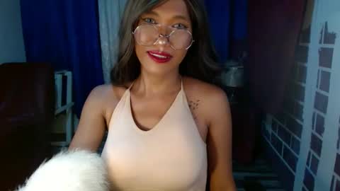 Snapshot of asian_petit19 chatting on 01-20-25, 07:04 Lovely online show from 01-20-25, 07:04