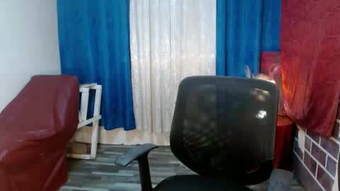 Snapshot of asian_petit19 chatting on 01-25-25, 06:55 Lovely online show from 01-25-25, 06:55