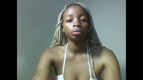 Snapshot of asian_pinay01 chatting on 12-17-25, 12:44 Asia online show from 12-17-25, 12:44