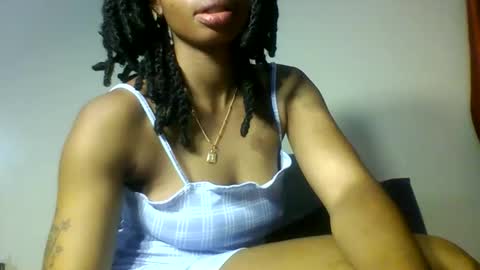 Snapshot of asian_pinay01 chatting on 01-13-26, 09:58 Asia online show from 01-13-26, 09:58