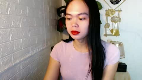 Snapshot of asian_pretty143 chatting on 07-09-26, 06:17 asian_pretty143 online show from 07-09-26, 06:17