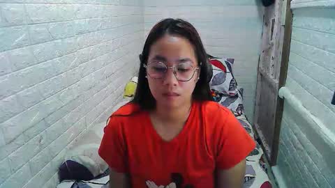 Snapshot of asian_sexydimples chatting on 10-09-25, 11:36 Trixie online show from 10-09-25, 11:36